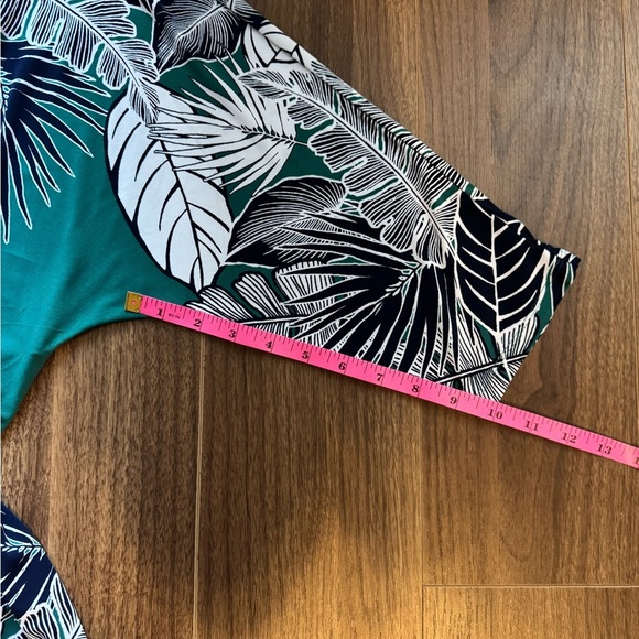 TOMMY BAHAMA Las Palmas Dolman Sleeve Maxi Dress - Picture 8 of 11